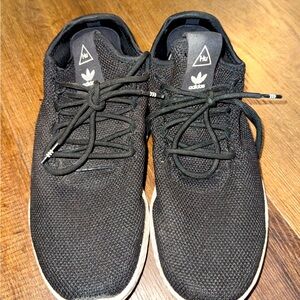 Pharrell Williams human made tennis shoe